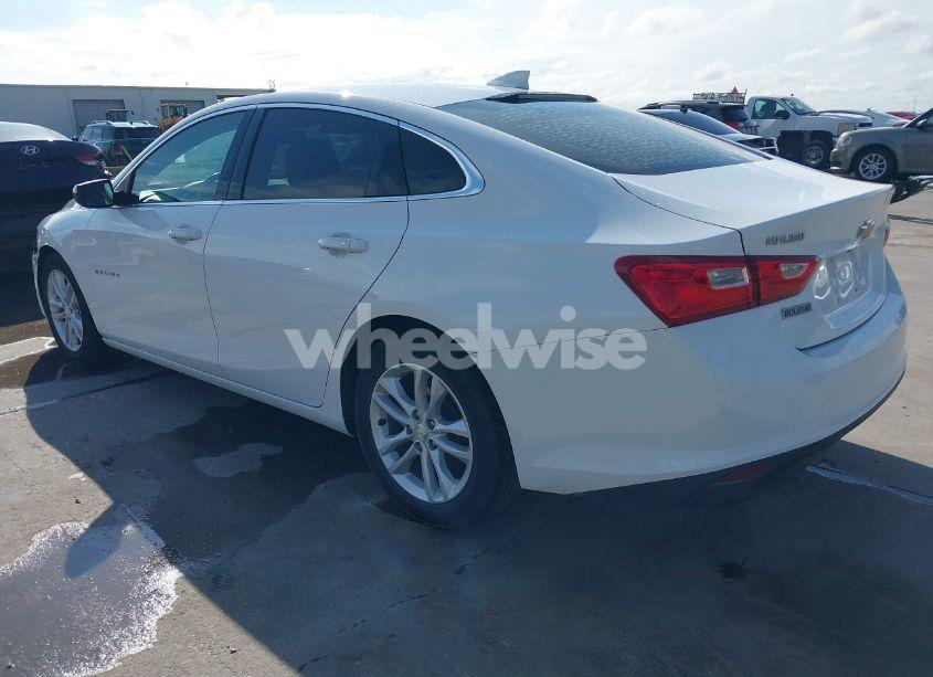 Photo 3 of 2016 Chevrolet Malibu 1LT (VIN 1G1ZE5ST8GF341708)
