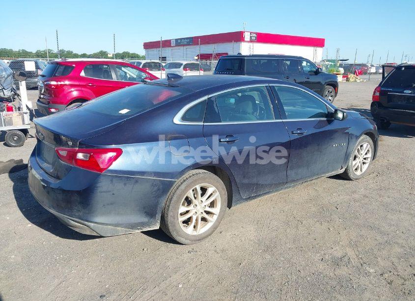 Photo 4 of 2016 Chevrolet Malibu 1LT (VIN 1G1ZE5ST8GF350151)