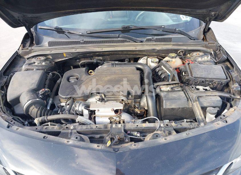 Photo 10 of 2017 Chevrolet Malibu 1LT (VIN 1G1ZE5ST8HF106503)