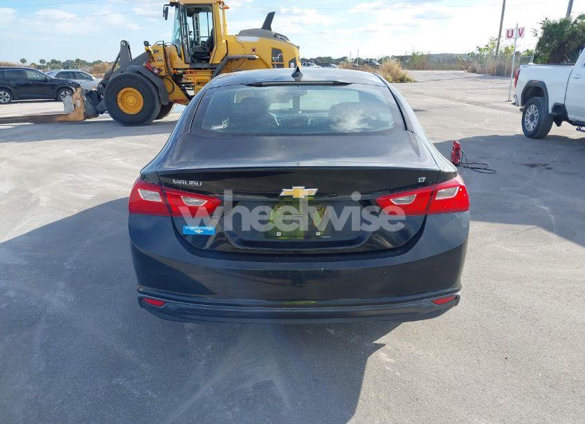 Photo 16 of 2017 Chevrolet Malibu 1LT (VIN 1G1ZE5ST8HF106503)