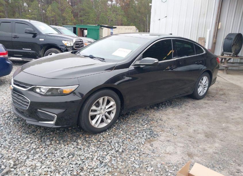 Photo 2 of 2017 Chevrolet Malibu 1LT (VIN 1G1ZE5ST8HF117064)
