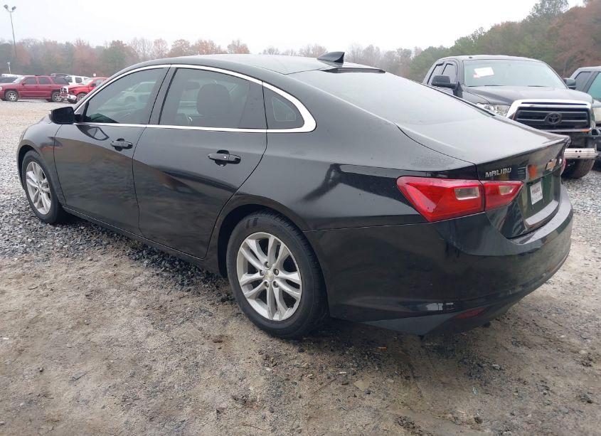 Photo 3 of 2017 Chevrolet Malibu 1LT (VIN 1G1ZE5ST8HF117064)