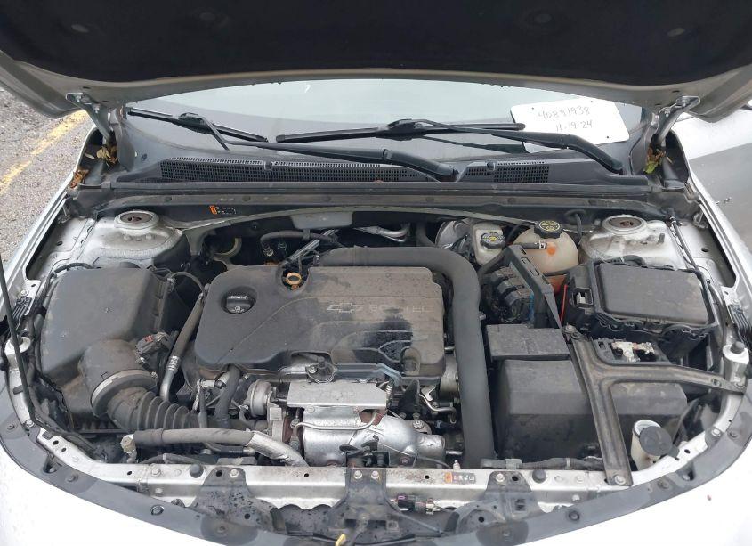 Photo 10 of 2017 Chevrolet Malibu 1LT (VIN 1G1ZE5ST8HF120868)