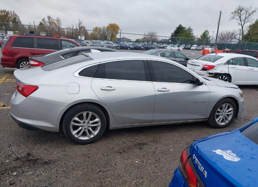 Photo 13 of 2017 Chevrolet Malibu 1LT (VIN 1G1ZE5ST8HF120868)