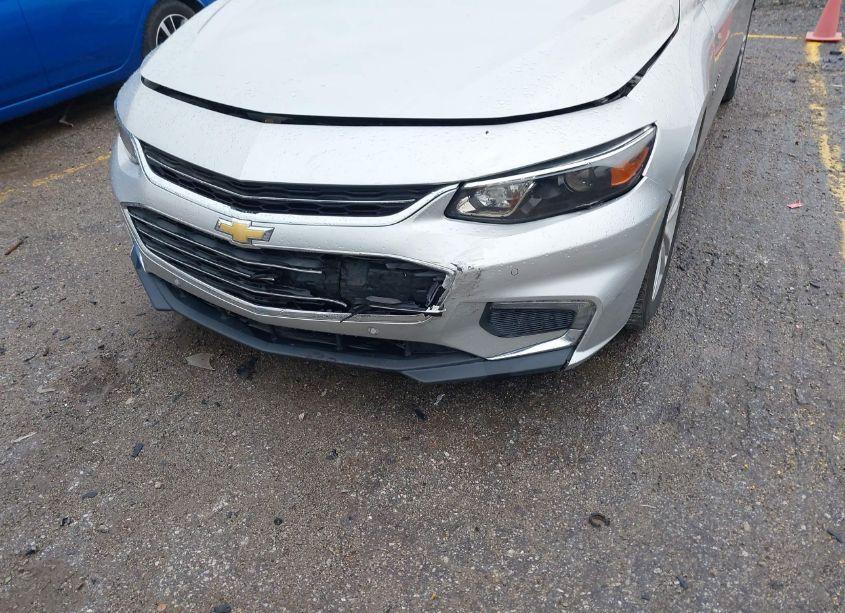 Photo 6 of 2017 Chevrolet Malibu 1LT (VIN 1G1ZE5ST8HF120868)