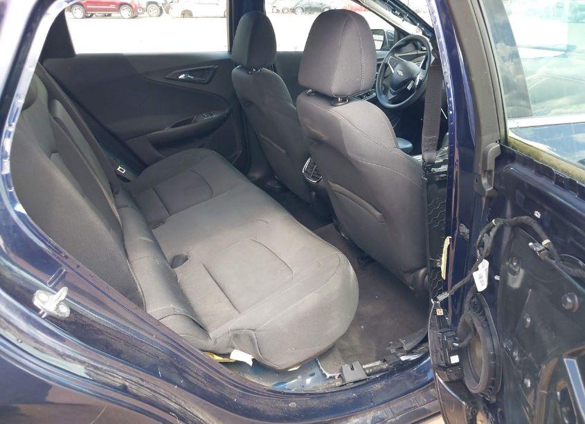 Photo 8 of 2017 Chevrolet Malibu 1LT (VIN 1G1ZE5ST8HF127738)