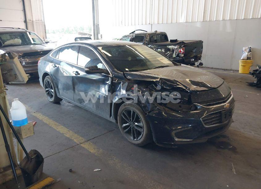 2017 Chevrolet Malibu 1LT (VIN 1G1ZE5ST8HF130090) main photo