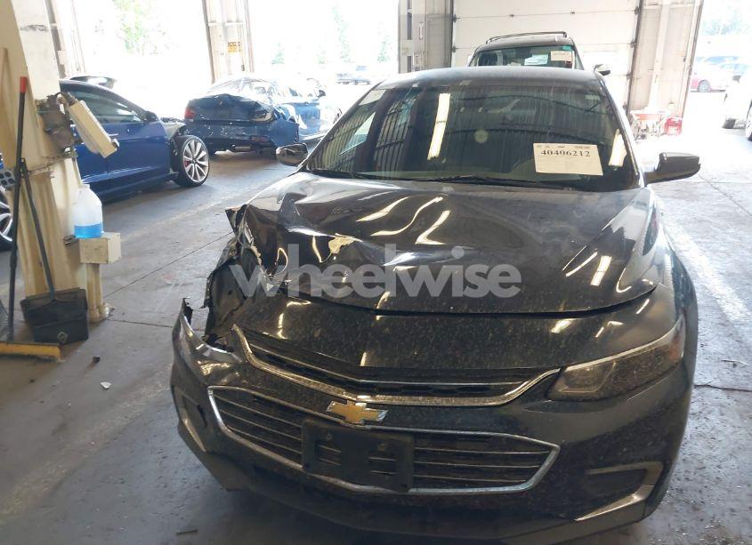 Photo 13 of 2017 Chevrolet Malibu 1LT (VIN 1G1ZE5ST8HF130090)
