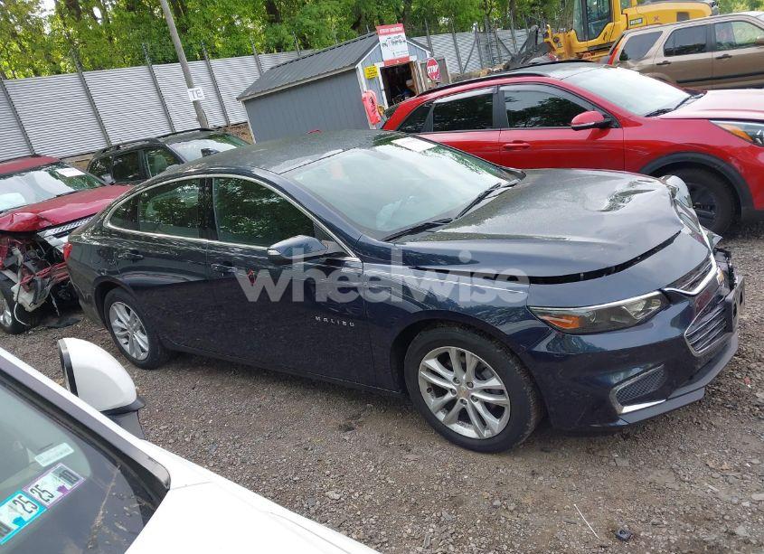 Photo 13 of 2017 Chevrolet Malibu 1LT (VIN 1G1ZE5ST8HF131790)