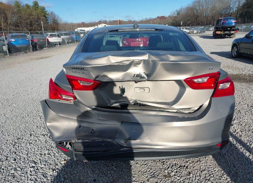 Photo 6 of 2017 Chevrolet Malibu 1LT (VIN 1G1ZE5ST8HF132504)