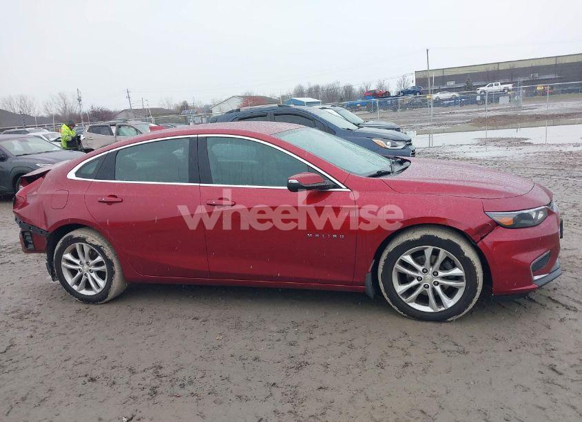 Photo 13 of 2017 Chevrolet Malibu 1LT (VIN 1G1ZE5ST8HF133720)