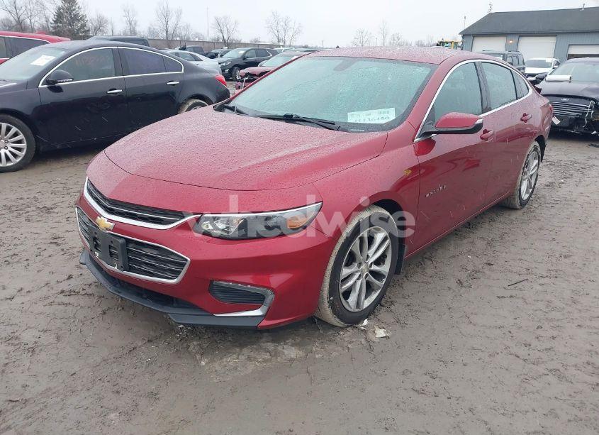 Photo 2 of 2017 Chevrolet Malibu 1LT (VIN 1G1ZE5ST8HF133720)