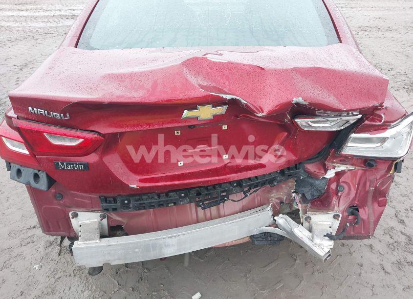 Photo 6 of 2017 Chevrolet Malibu 1LT (VIN 1G1ZE5ST8HF133720)