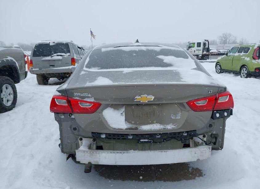 Photo 6 of 2017 Chevrolet Malibu 1LT (VIN 1G1ZE5ST8HF150890)