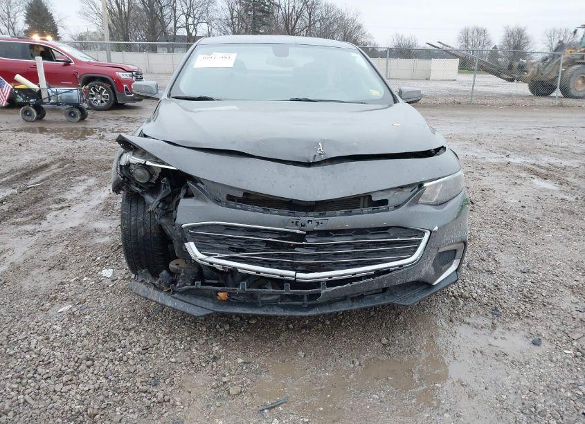 Photo 6 of 2017 Chevrolet Malibu 1LT (VIN 1G1ZE5ST8HF184747)