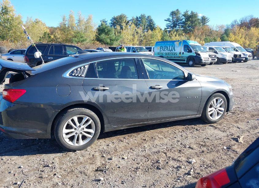 Photo 12 of 2017 Chevrolet Malibu 1LT (VIN 1G1ZE5ST8HF193366)
