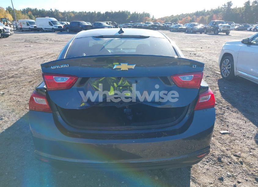 Photo 15 of 2017 Chevrolet Malibu 1LT (VIN 1G1ZE5ST8HF193366)