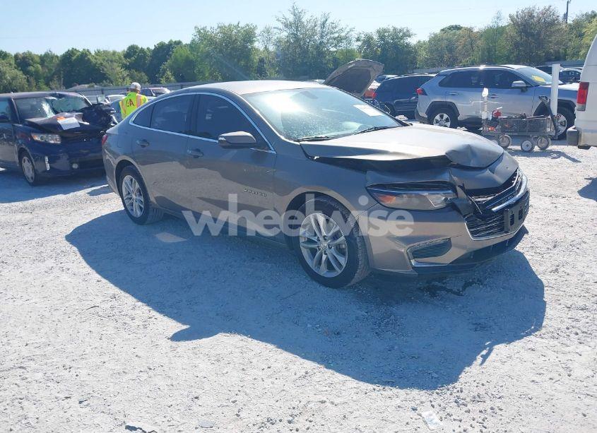 2017 Chevrolet Malibu 1LT (VIN 1G1ZE5ST8HF197210) main photo