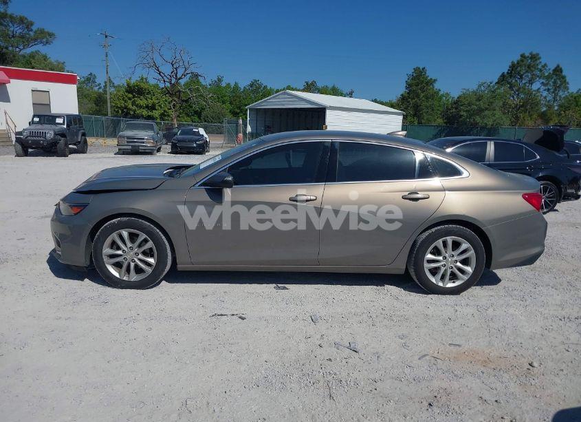 Photo 14 of 2017 Chevrolet Malibu 1LT (VIN 1G1ZE5ST8HF197210)