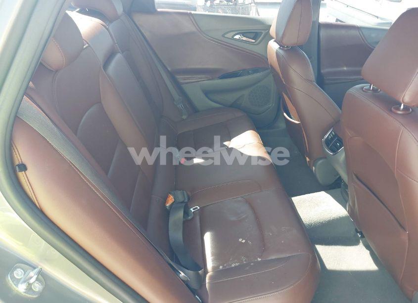 Photo 8 of 2017 Chevrolet Malibu 1LT (VIN 1G1ZE5ST8HF197210)