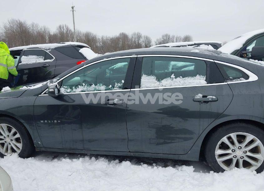 Photo 14 of 2017 Chevrolet Malibu 1LT (VIN 1G1ZE5ST8HF208254)