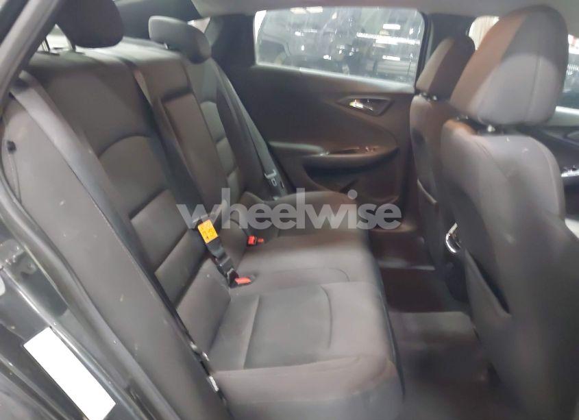 Photo 8 of 2017 Chevrolet Malibu 1LT (VIN 1G1ZE5ST8HF209517)