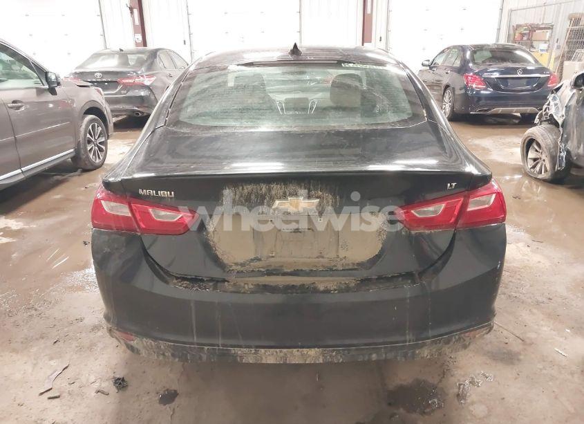 Photo 16 of 2017 Chevrolet Malibu 1LT (VIN 1G1ZE5ST8HF210019)