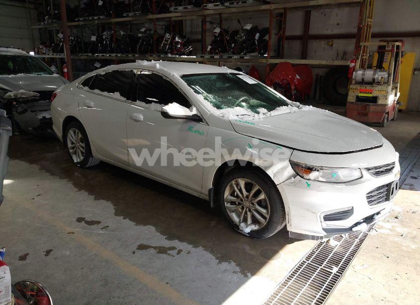 2017 Chevrolet Malibu 1LT (VIN 1G1ZE5ST8HF211736) main photo