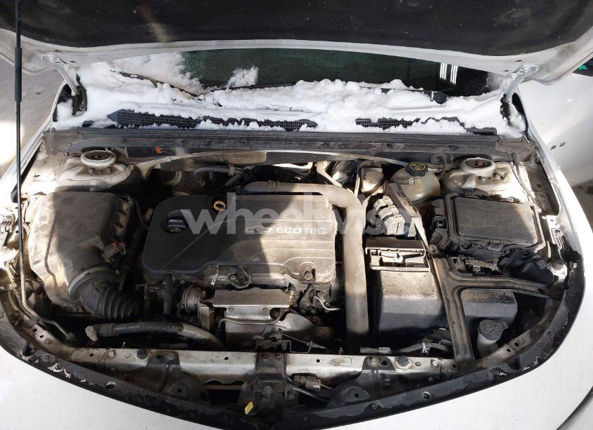 Photo 10 of 2017 Chevrolet Malibu 1LT (VIN 1G1ZE5ST8HF211736)