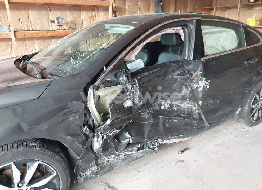 Photo 6 of 2017 Chevrolet Malibu 1LT (VIN 1G1ZE5ST8HF221313)