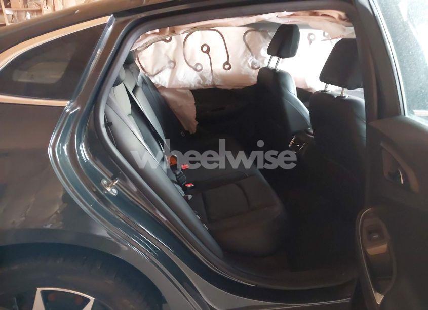 Photo 8 of 2017 Chevrolet Malibu 1LT (VIN 1G1ZE5ST8HF221313)