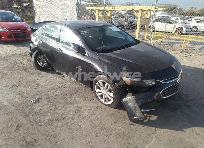 2017 Chevrolet Malibu 1LT (VIN 1G1ZE5ST8HF222400) main photo