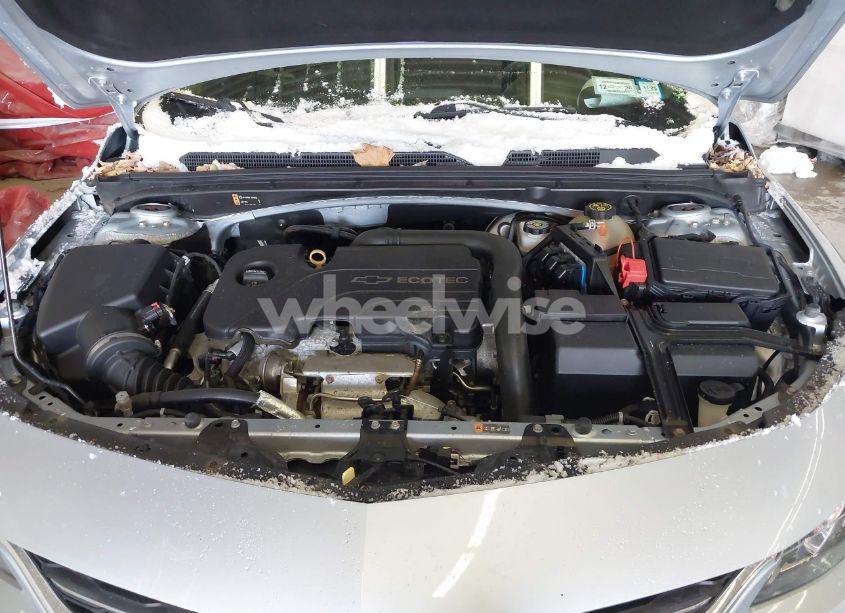 Photo 10 of 2017 Chevrolet Malibu 1LT (VIN 1G1ZE5ST8HF225684)