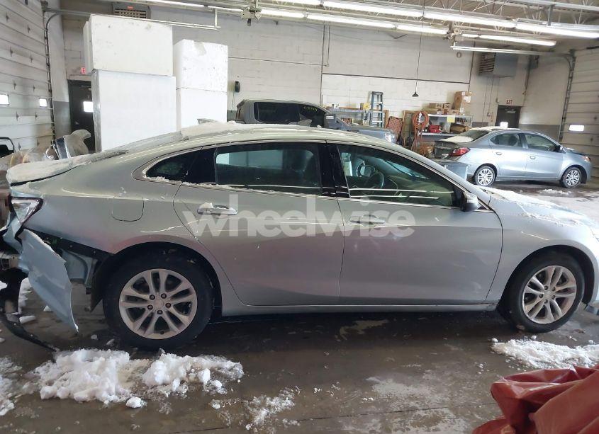 Photo 13 of 2017 Chevrolet Malibu 1LT (VIN 1G1ZE5ST8HF225684)