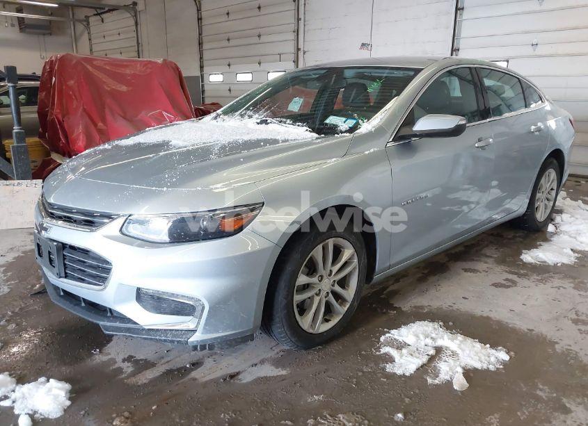 Photo 2 of 2017 Chevrolet Malibu 1LT (VIN 1G1ZE5ST8HF225684)