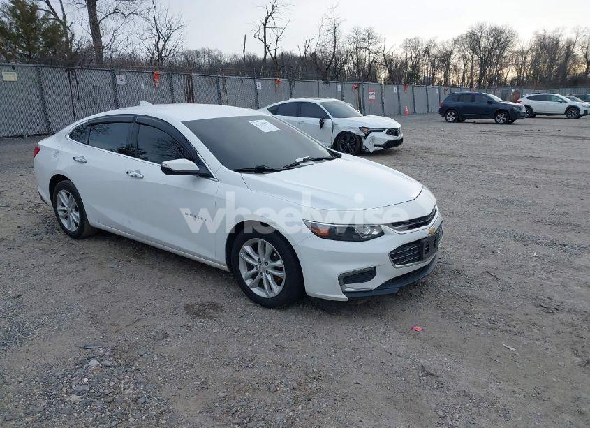 2017 Chevrolet Malibu 1LT (VIN 1G1ZE5ST8HF227872) main photo