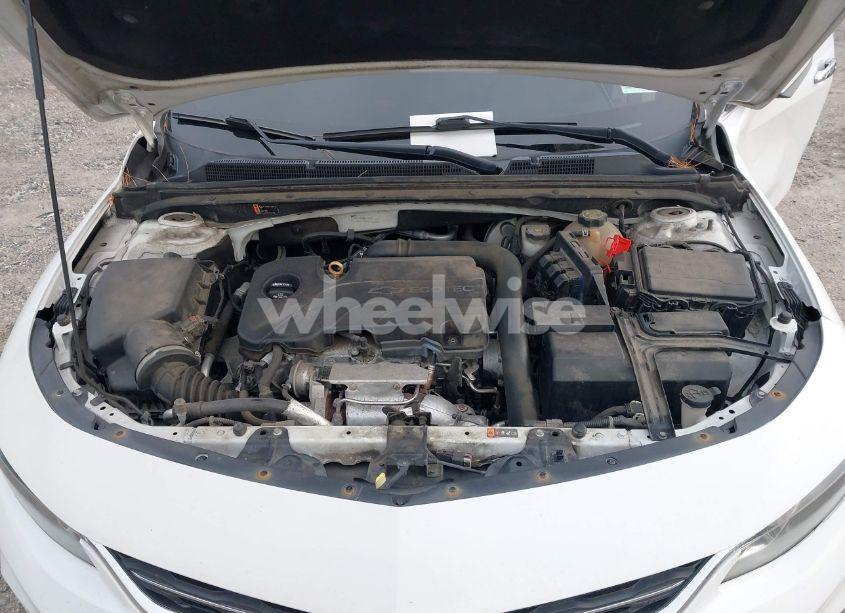 Photo 10 of 2017 Chevrolet Malibu 1LT (VIN 1G1ZE5ST8HF227872)