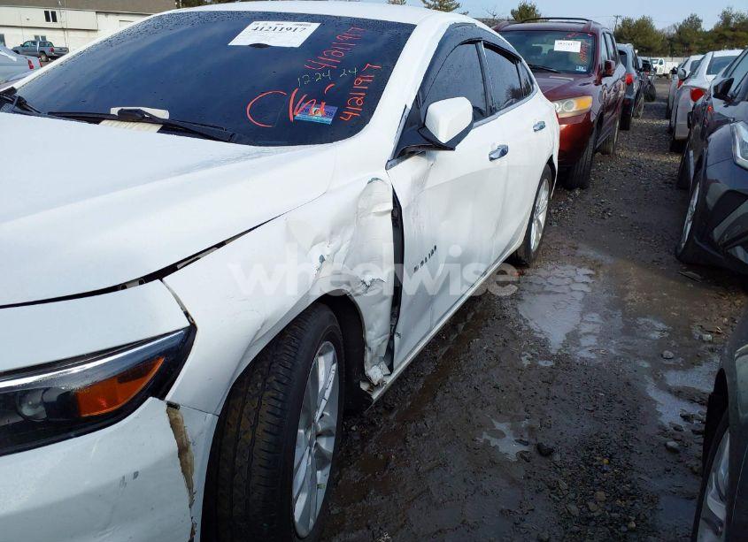 Photo 18 of 2017 Chevrolet Malibu 1LT (VIN 1G1ZE5ST8HF227872)