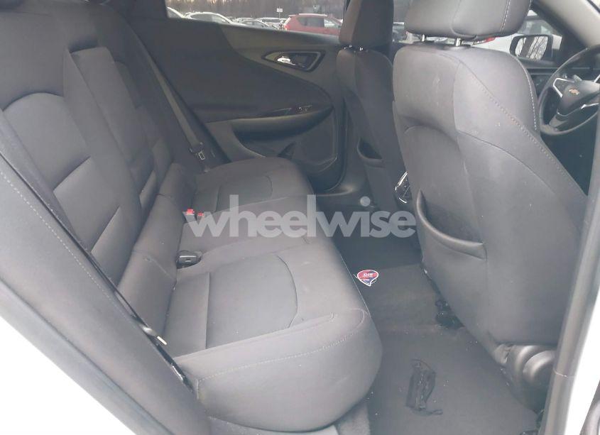 Photo 8 of 2017 Chevrolet Malibu 1LT (VIN 1G1ZE5ST8HF227872)