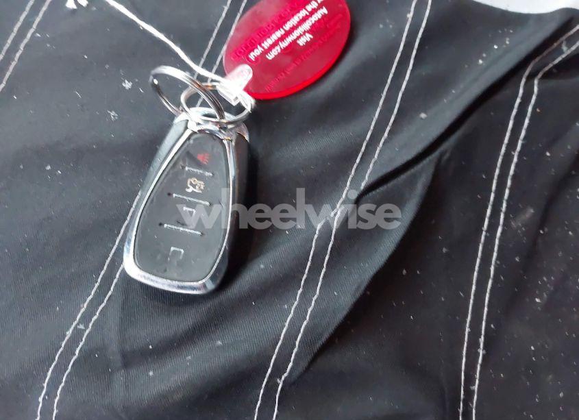 Photo 11 of 2017 Chevrolet Malibu 1LT (VIN 1G1ZE5ST8HF242792)