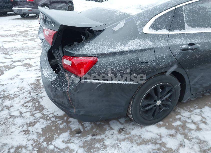 Photo 18 of 2017 Chevrolet Malibu 1LT (VIN 1G1ZE5ST8HF242792)