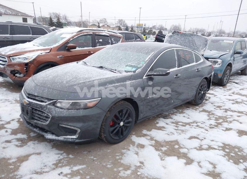Photo 2 of 2017 Chevrolet Malibu 1LT (VIN 1G1ZE5ST8HF242792)