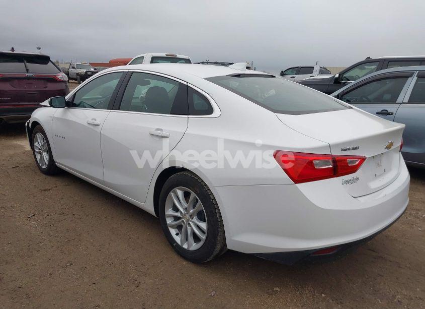 Photo 3 of 2017 Chevrolet Malibu 1LT (VIN 1G1ZE5ST8HF249824)