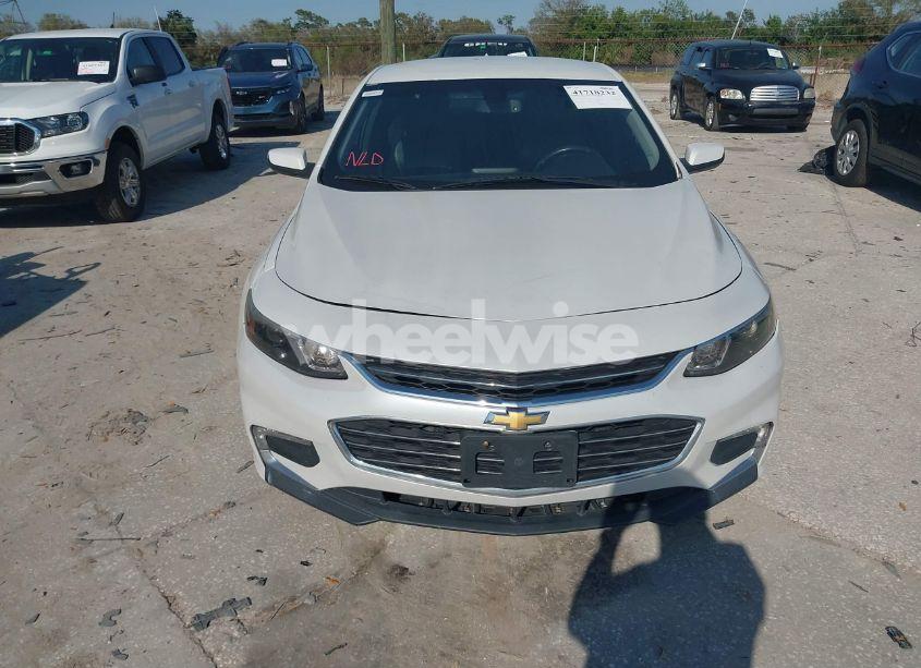 Photo 13 of 2017 Chevrolet Malibu 1LT (VIN 1G1ZE5ST8HF250259)