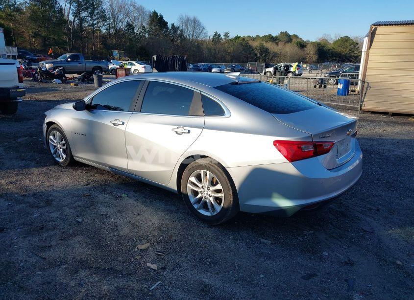 Photo 3 of 2017 Chevrolet Malibu 1LT (VIN 1G1ZE5ST8HF257440)