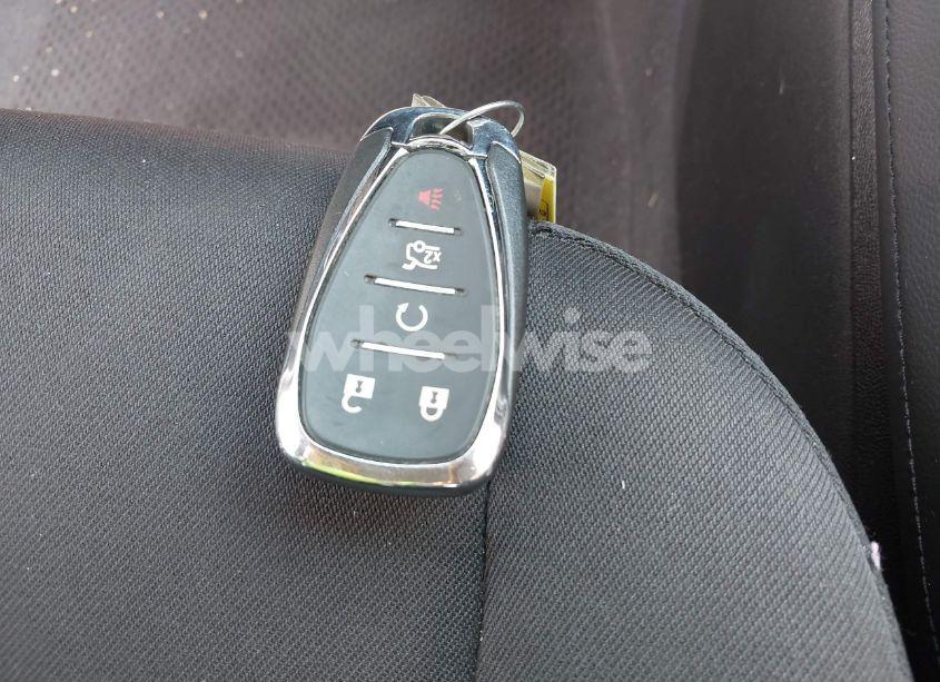 Photo 11 of 2017 Chevrolet Malibu 1LT (VIN 1G1ZE5ST8HF269927)