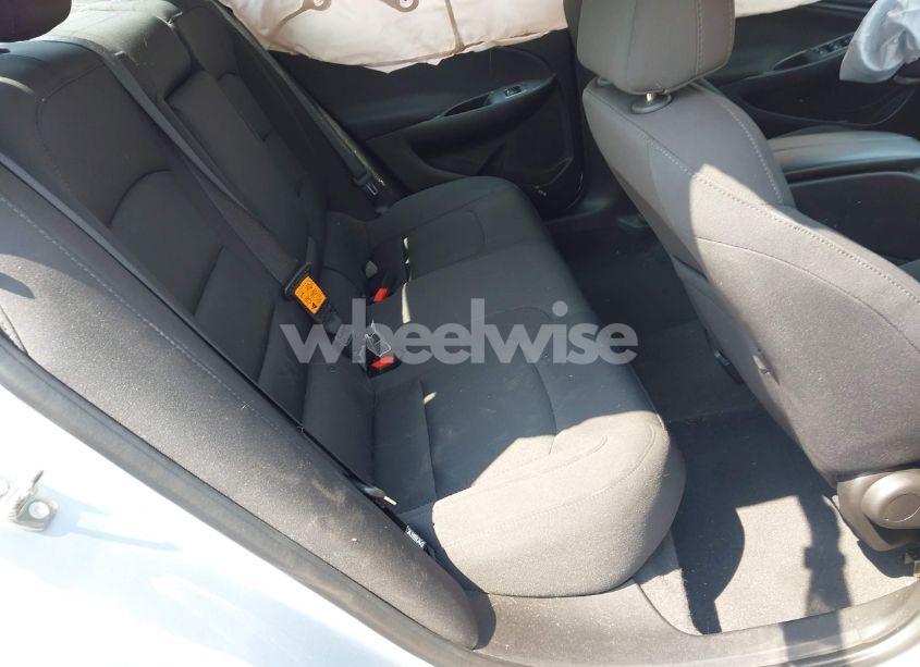 Photo 8 of 2017 Chevrolet Malibu 1LT (VIN 1G1ZE5ST8HF269927)