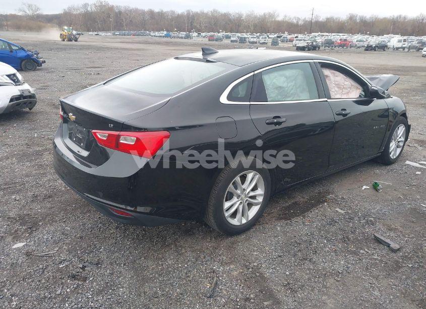 Photo 4 of 2016 Chevrolet Malibu 1LT (VIN 1G1ZE5ST9GF186098)