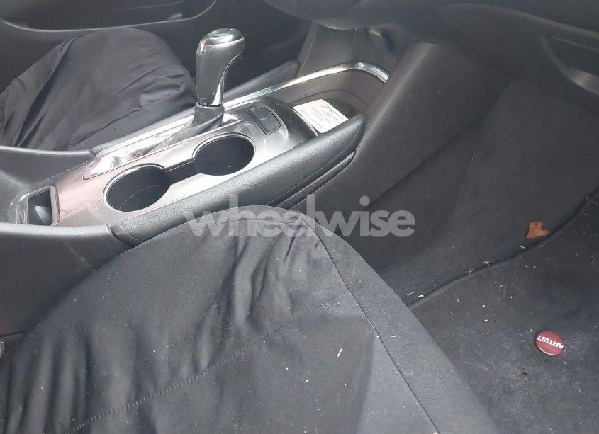 Photo 5 of 2016 Chevrolet Malibu 1LT (VIN 1G1ZE5ST9GF186098)