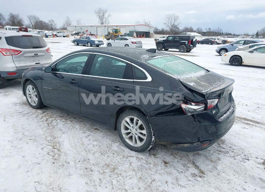 Photo 3 of 2016 Chevrolet Malibu 1LT (VIN 1G1ZE5ST9GF191740)